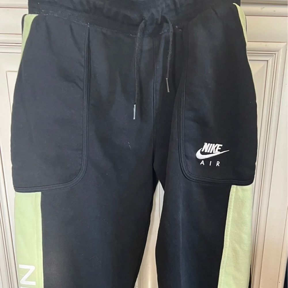 Jordan
Big Kids' (Boys') Pants 10-12